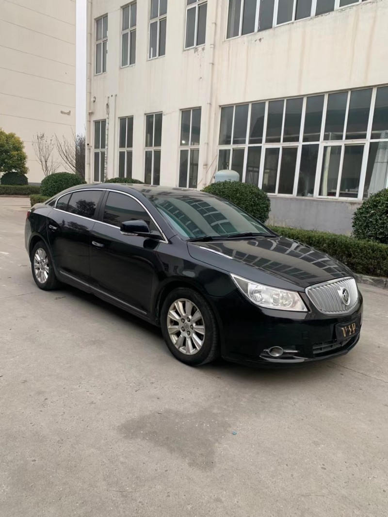 徐州12年别克君越2