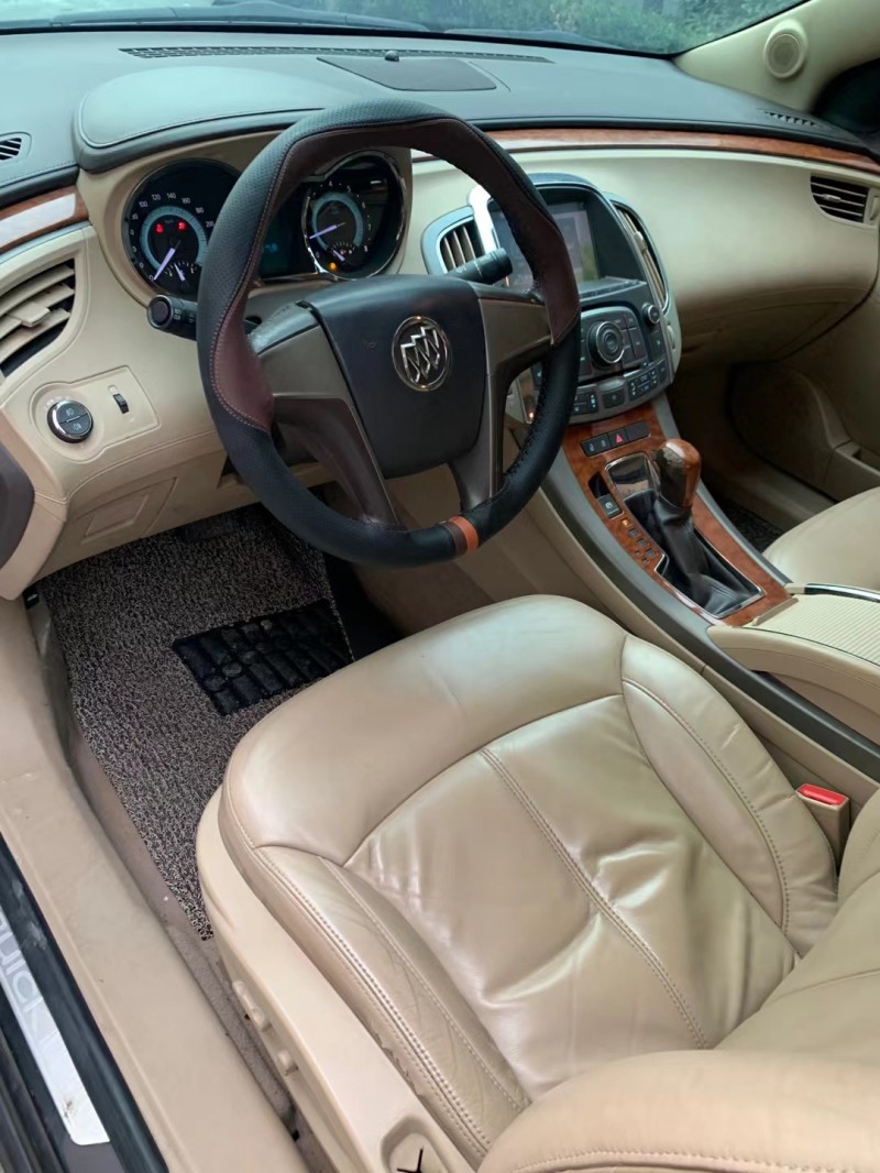 徐州12年别克君越1