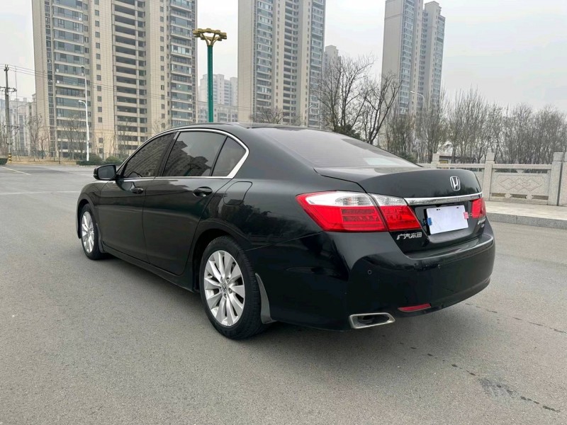 徐州14年本田雅阁4