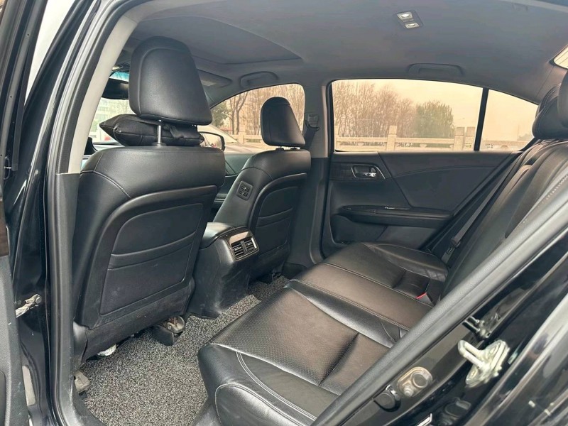 徐州14年本田雅阁9