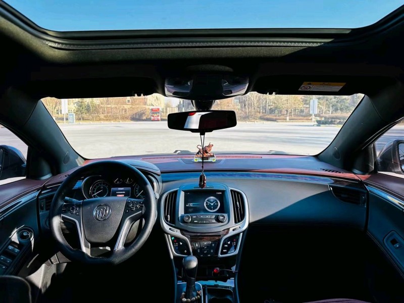 沈阳15年别克君越8