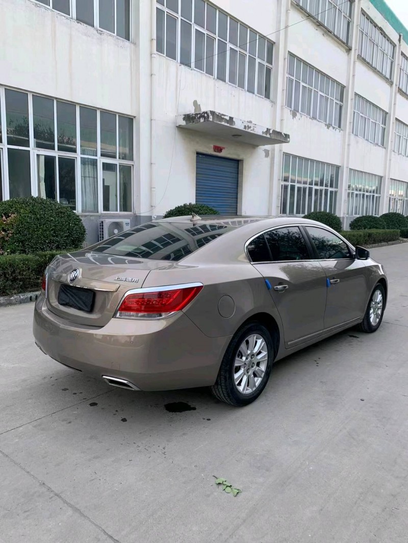 徐州13年别克君越8