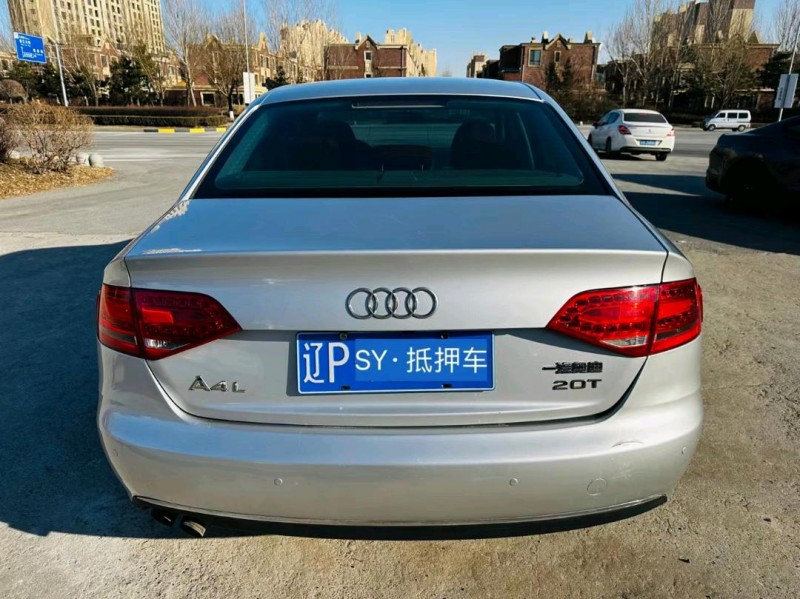 沈阳10年奥迪A4L7