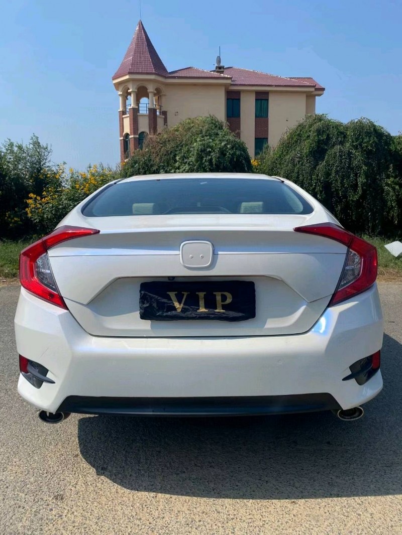 沈阳16年本田思域8