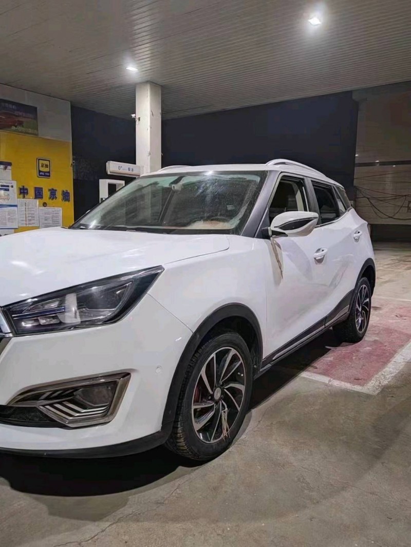 邯郸18年众泰T3002