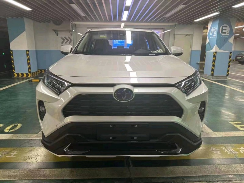 嘉兴22年丰田RAV4荣放1