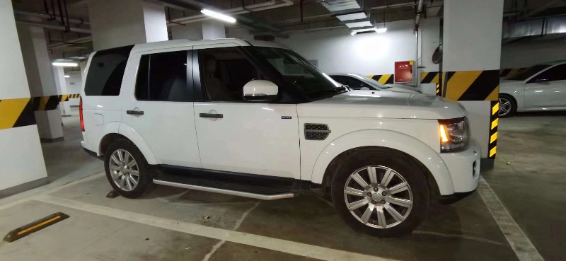 成都15年路虎发现3