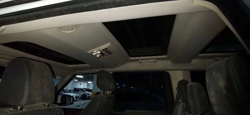 成都15年路虎发现9