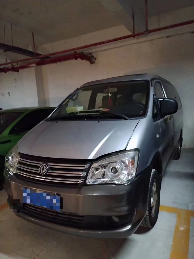 成都16年东风菱智1