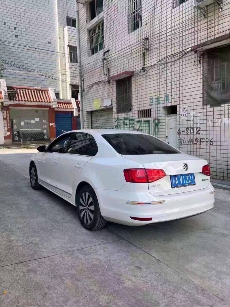 重庆18年大众速腾5