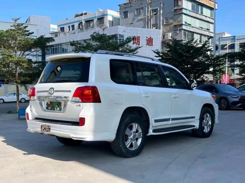 东莞15年丰田兰德酷路泽8