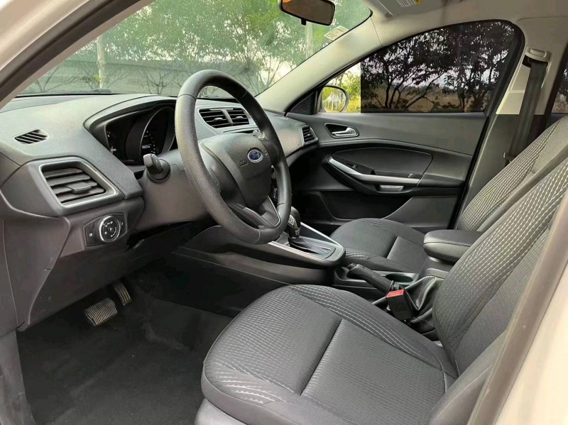 徐州21年福特福睿斯5