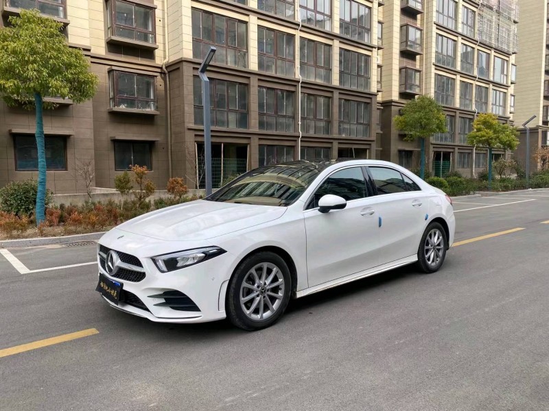 徐州19年奔驰A8
