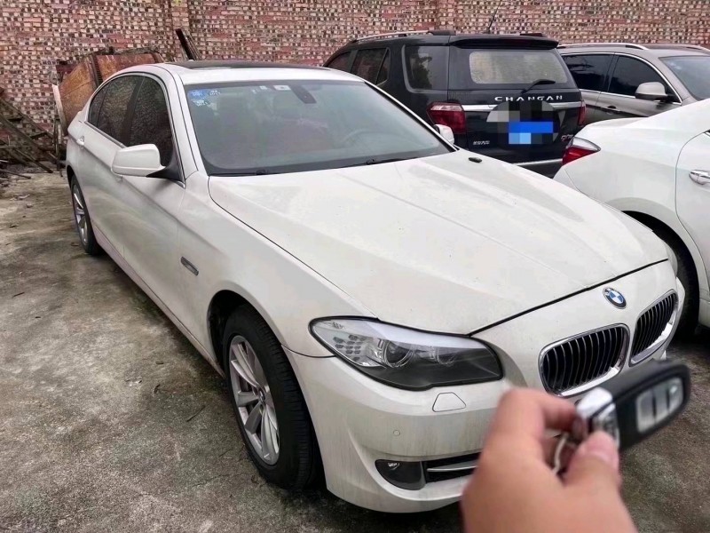 成都12年宝马5系4