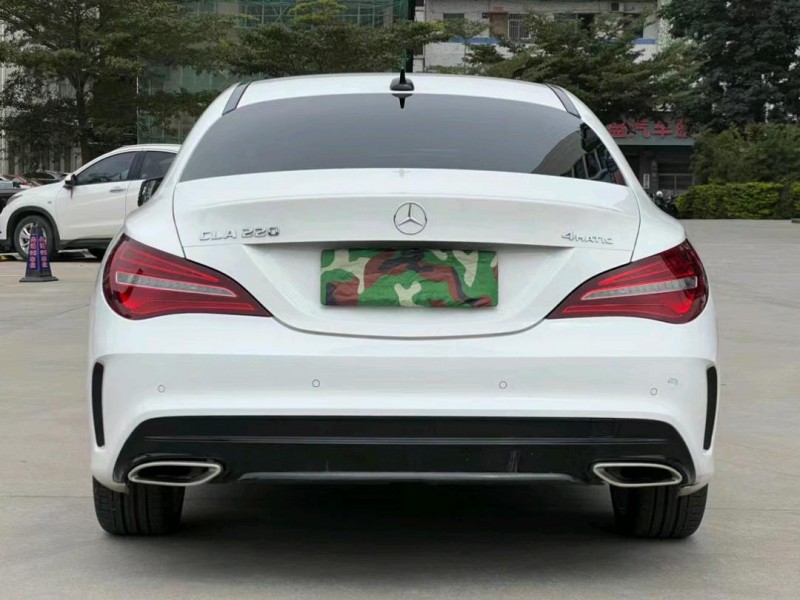 东莞18年奔驰CLA9