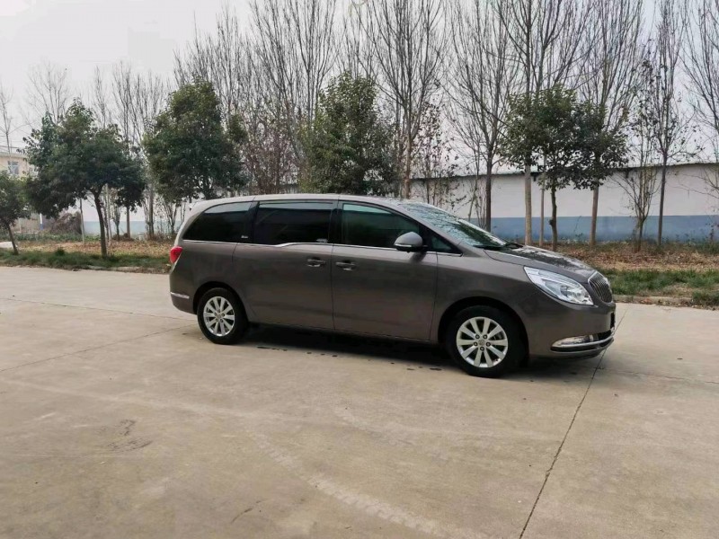 枣庄16年别克GL88