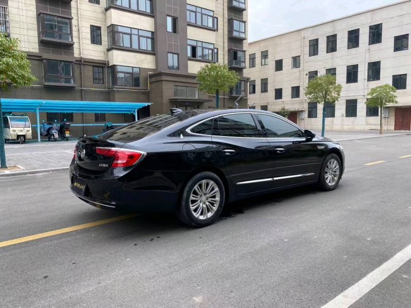 徐州19年别克君越8