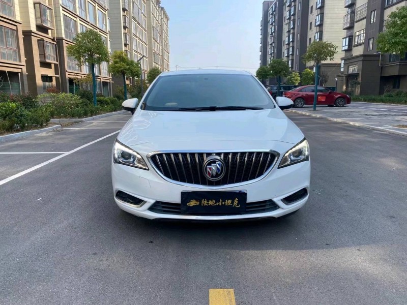 徐州17年别克威朗1