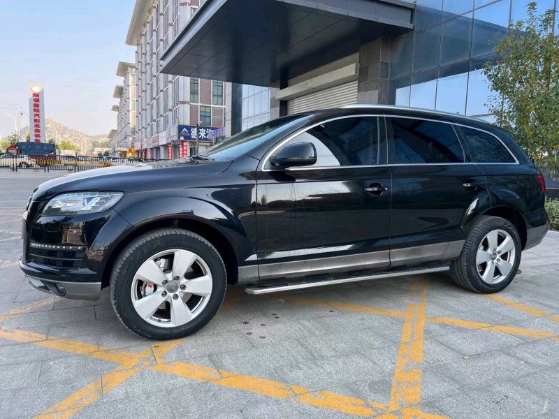 济宁12年奥迪Q72