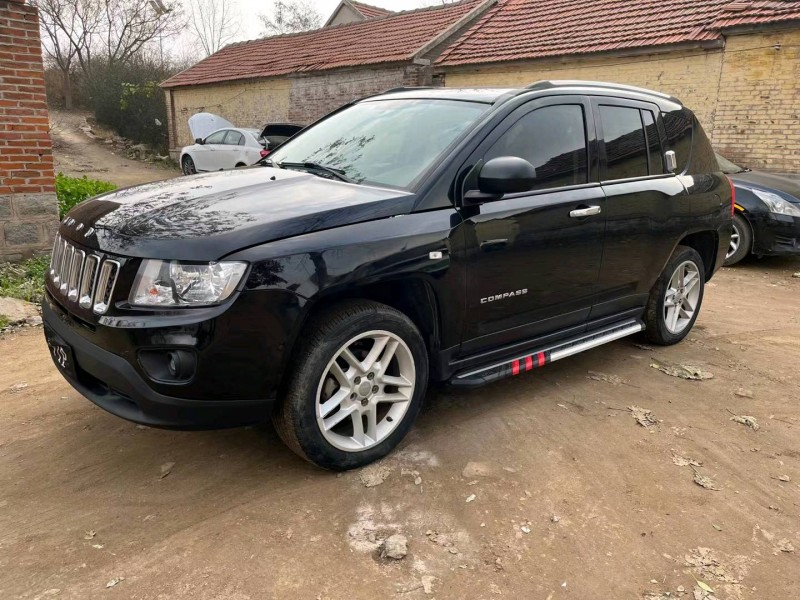 青岛13年Jeep指南者2