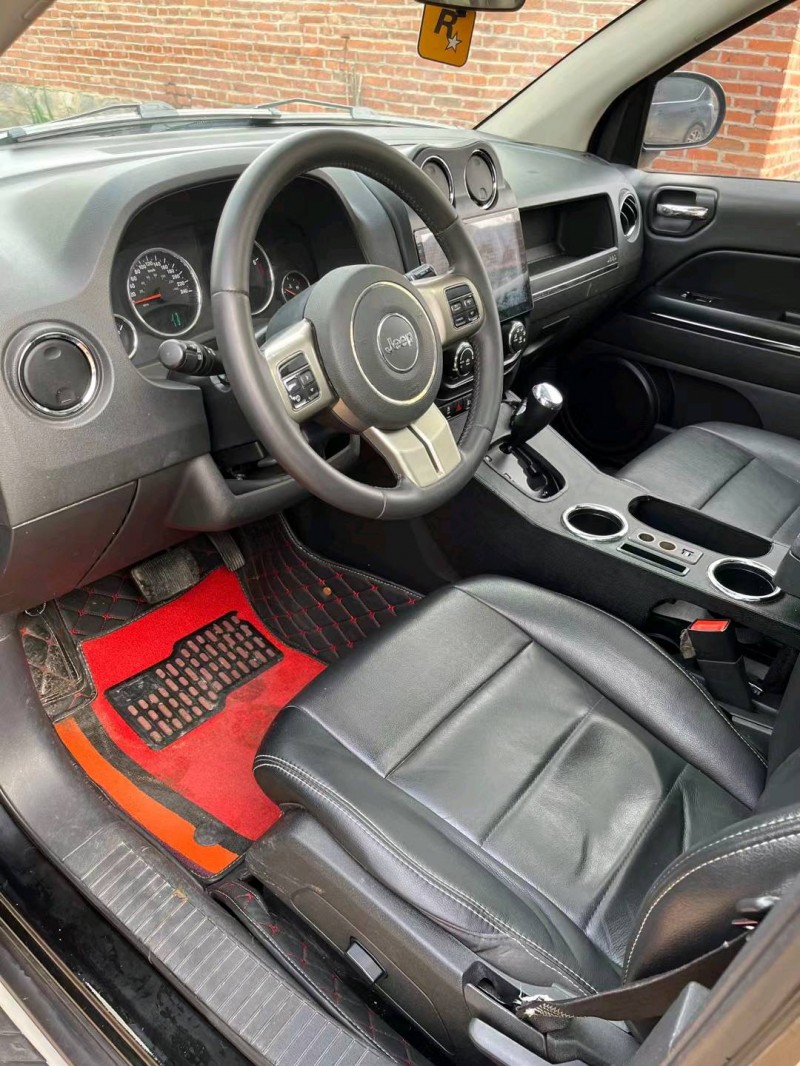 青岛13年Jeep指南者7