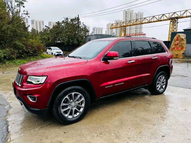 沈阳14年Jeep大切诺基2