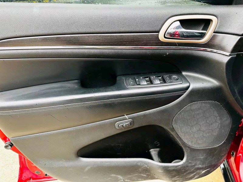 沈阳14年Jeep大切诺基3