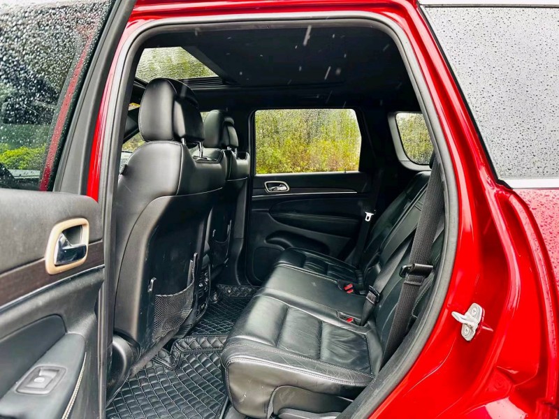 沈阳14年Jeep大切诺基5