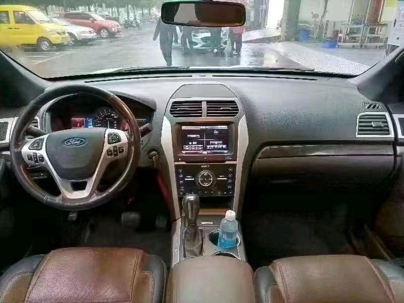 重庆15年福特探险者6