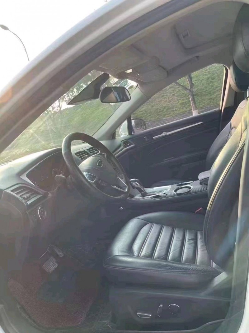 重庆16年福特蒙迪欧9