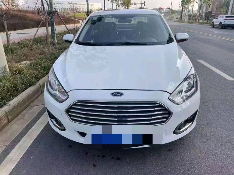 宜昌17年福特福睿斯1