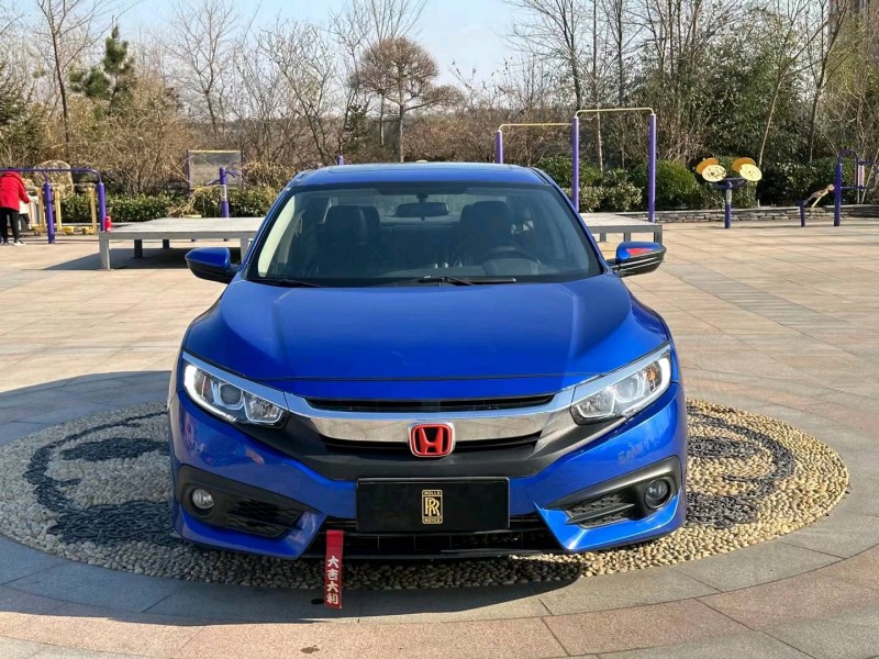 青岛18年本田思域9