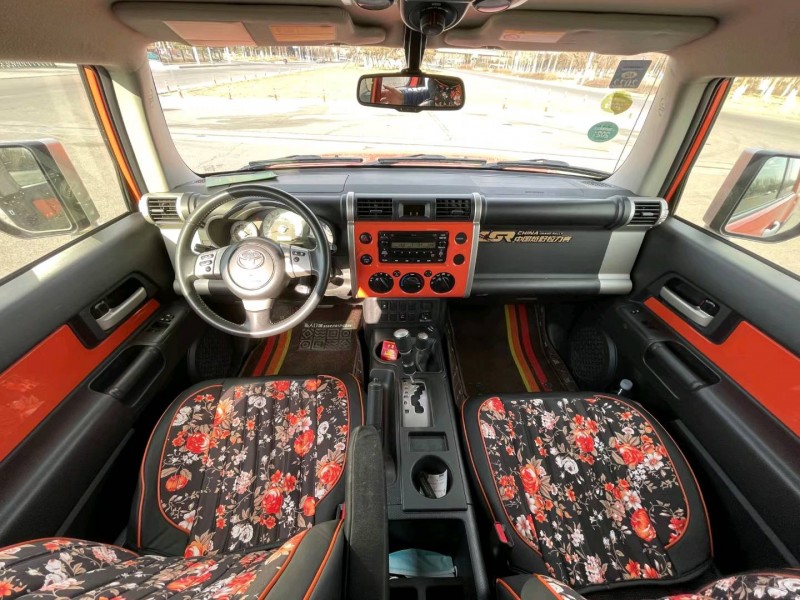 北京14年丰田兰德酷路泽5