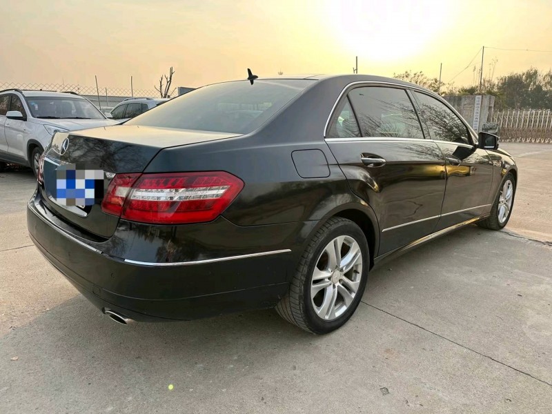 东营12年奔驰E8