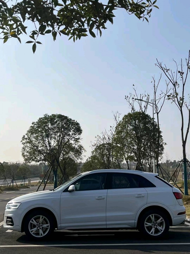 宜昌18年奥迪Q33