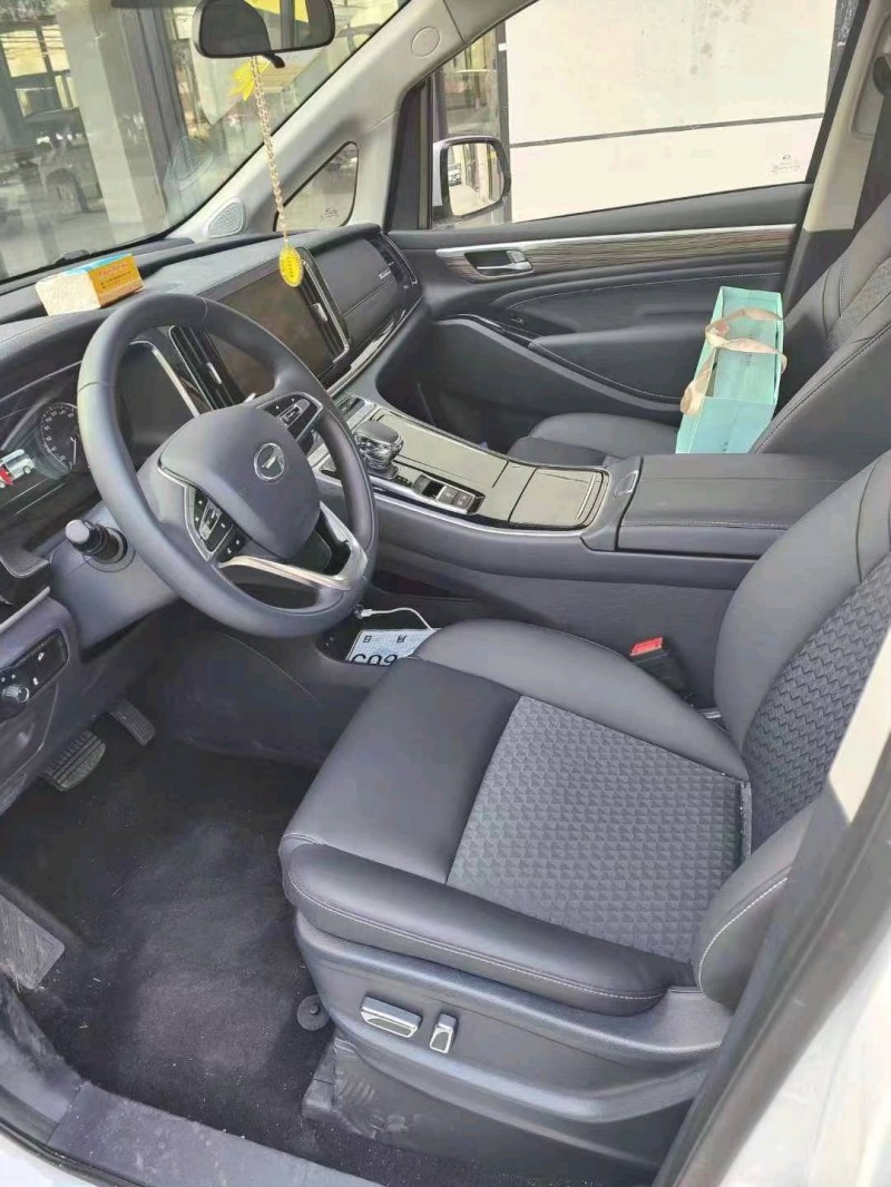 宜昌22年传祺M86