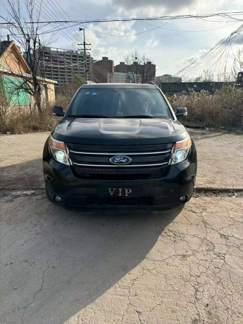 徐州14年福特探险者1