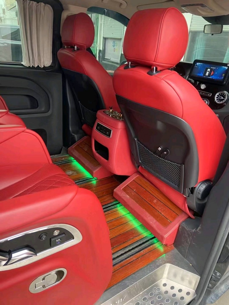 济南19年奔驰威霆5