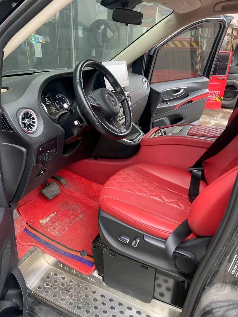 济南19年奔驰威霆4