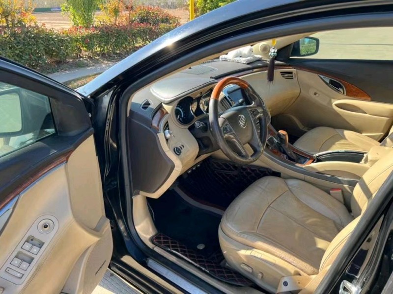 盐城10年别克君越6