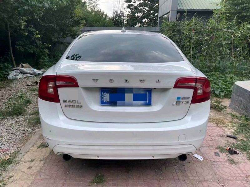 枣庄18年沃尔沃S60L8