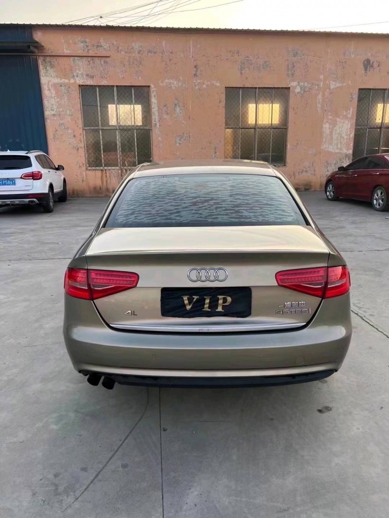 济宁14年奥迪A4L9