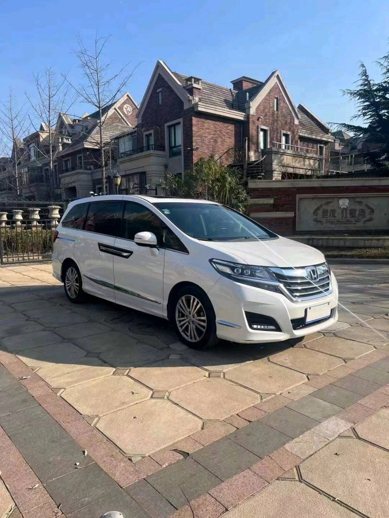 枣庄18年本田艾力绅2