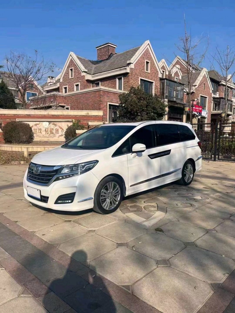 枣庄18年本田艾力绅8