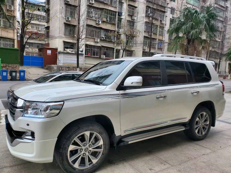 宜昌20年丰田兰德酷路泽4