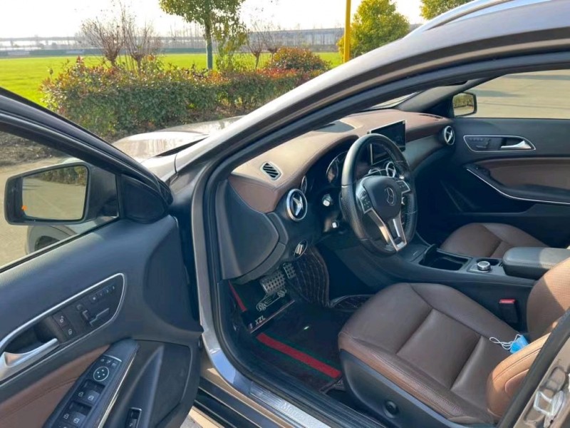 盐城15年奔驰GLA6