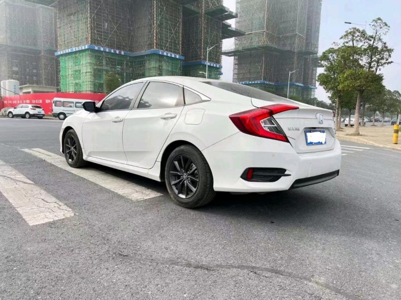 宜昌20年本田思域4