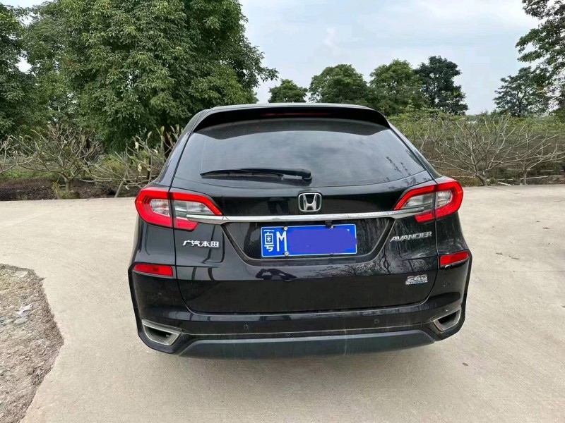 珠海18年本田冠道4