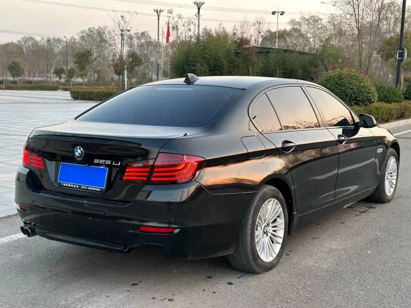 济宁14年宝马5系8