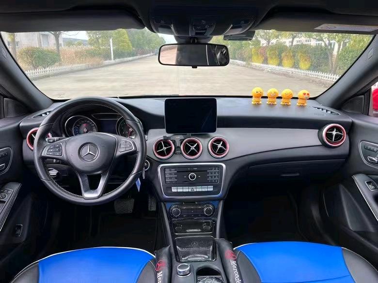 盐城17年奔驰CLA7